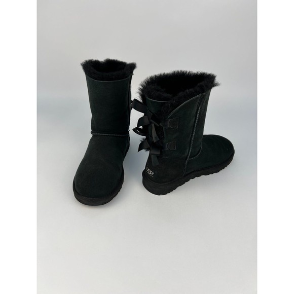 Women’s Ugg Boots Size 6 Bailey Bow Black Sherpa Shearling wool Suede Shoes - Picture 3 of 12
